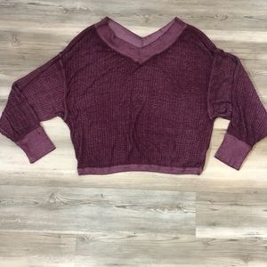 We the free size medium, vneck, dolman sleeve crop